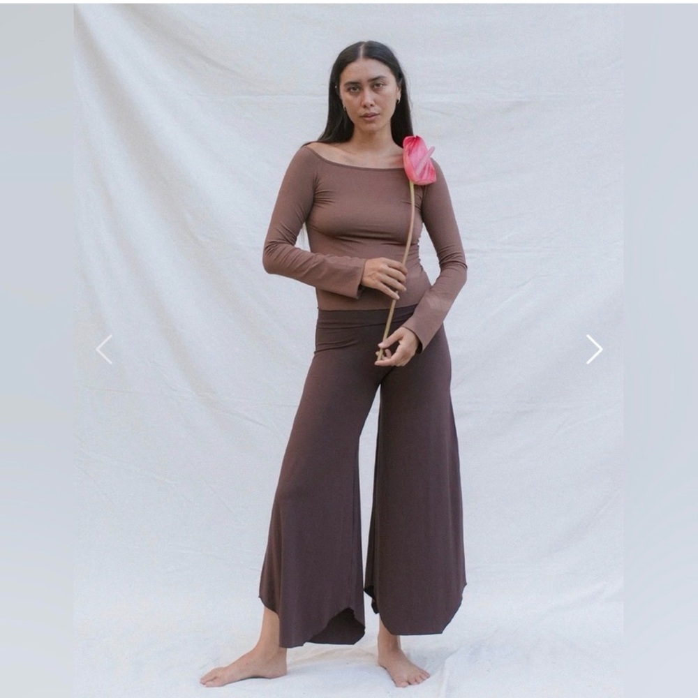 ISO Indigo Luna Layla Flares in size L